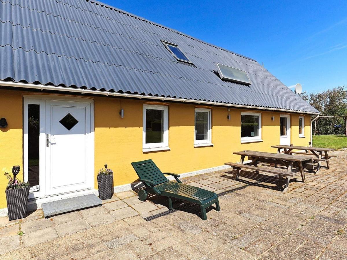 10 Person Holiday Home In Vinderup Экстерьер фото